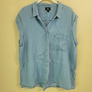 Mossimo Light Blue Sleeveless Button Down Shirt SIze XL